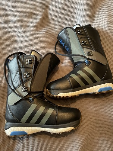 Adidas snowboard boots - boots., silver