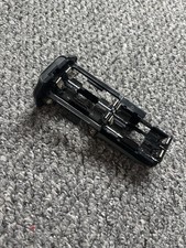 Neewer Battery Grip for Canon EOS 550D 600D 650D 700D DSLR AA Battery Tray