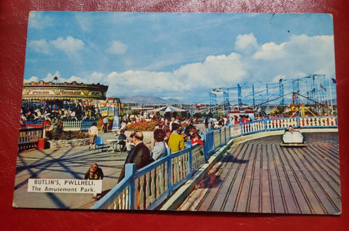 Butlins pwllheli postcard - butlins,