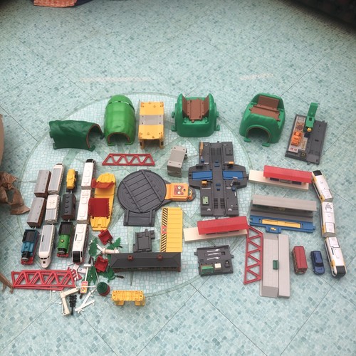 Tomy rail and road - and,