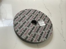 3M Scotch-Brite™ EXL Unitized Wheel  203 mm x 25.4 mm x 31.7 mm Deburring 2S FIN