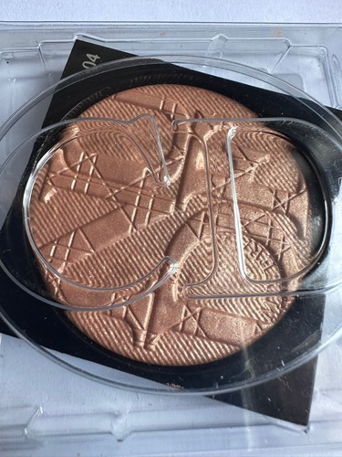 Cristian dior make - up, compact