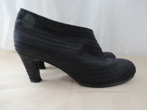 United nude fold black - united,