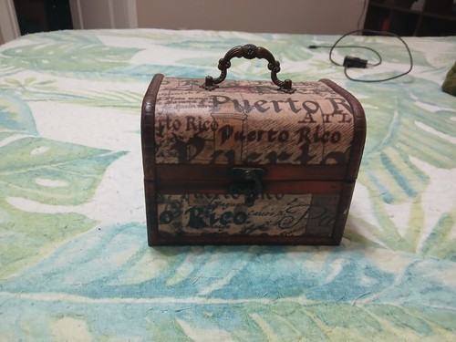 Small collectible puerto - small, "puerto
