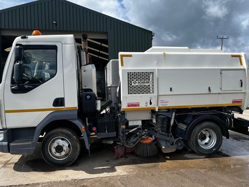 Scarab merlin road - road, sweeper