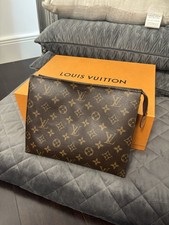 Louis Vuitton Toiletry Monogram Pouch 26 Brown Canvas