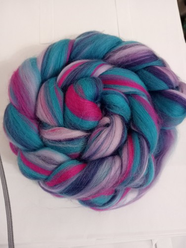 Combed wool top - combed,