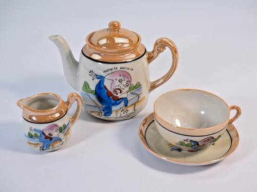 Vintage lusterware child - lusterware, child's