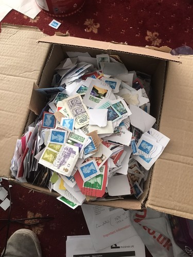 Stamps 250g kiloware - stamps, random
