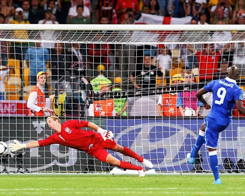 Joe hart mario balotelli - hart,