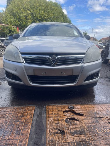 Vauxhall astra bumper front - h,