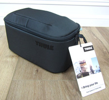NEW THULE SUBTERRA 2 TOILETRY