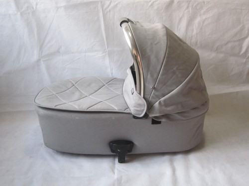 Mamas papas carrycot flip - &,