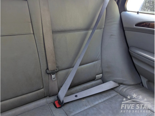 Bmw rear seat belt - rear,