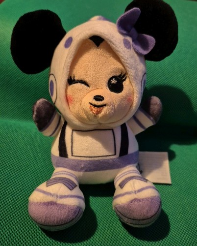 Disney wishables astronaut - wishables,