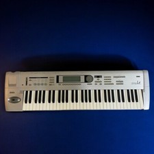 Korg Triton Le 76 key MUSIC WORKSTATION Synthesizer Keyboard  Tested/working