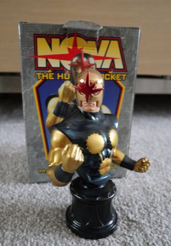 Bowen nova bust approx - bowen, approx.