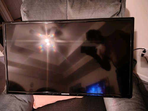 Black samsung model - samsung, 32
