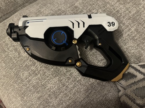 Overwatch traver gun cosplay - overwatch,