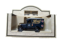 LLedo Days Gone, 1934 Maggi's