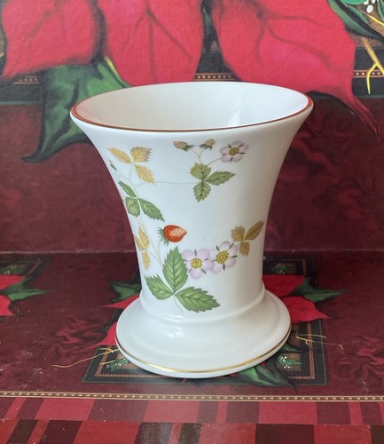 Wedgwood wild strawberry small - wedgwood,