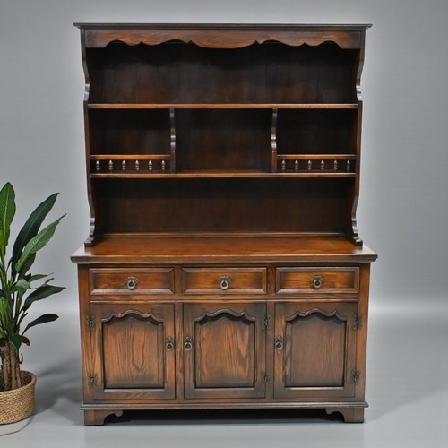 Old charm oak dresser - oak, tudor