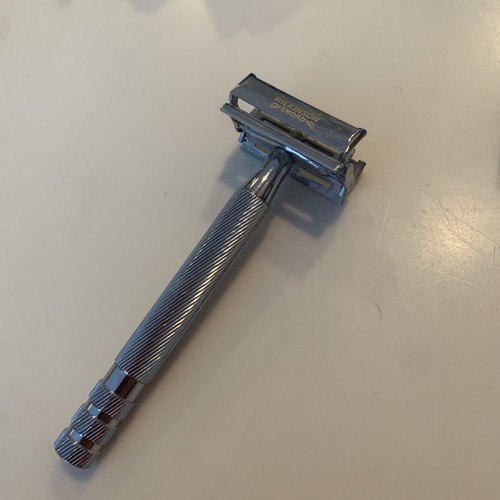 Vintage wilkinson sword safety - wilkinson,