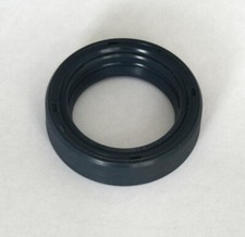 Gearbox rear oil seal Ford
