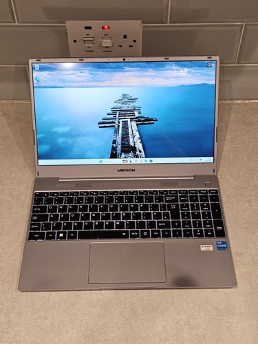 Medion e15411 1115g4 8gb - medion, i3-1115g4