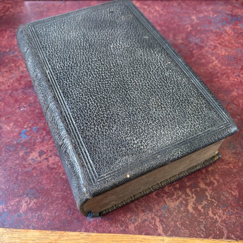 Biobull gaelic bible - -,