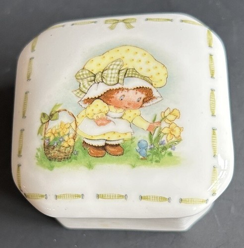 Vintage small porcelain - vintage,
