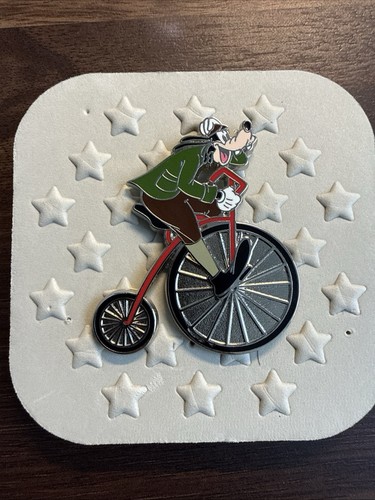 Disney pin 2015 goofy 1900s - disney,