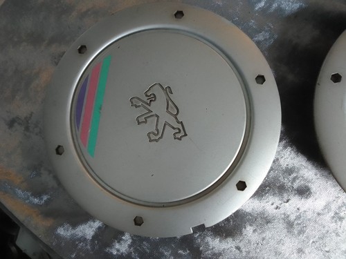 Peugeot 106 wheel centre caps