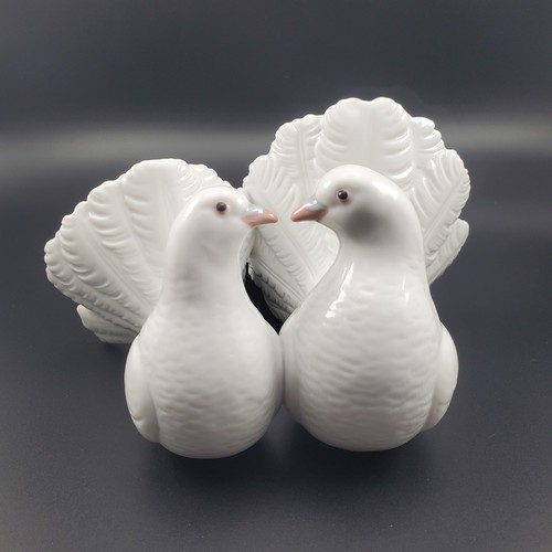 Vintage lladro couple - lladro, of