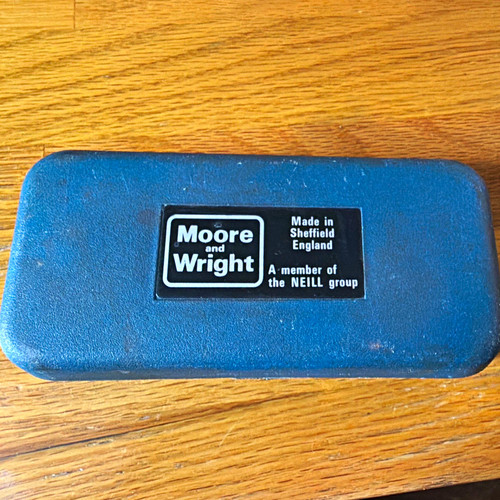 Moore wright 25mm outside - &,