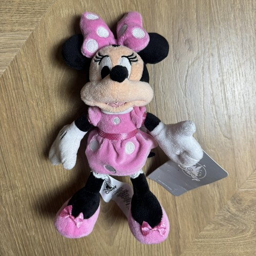 Disney store minnie mouse toy - minnie,