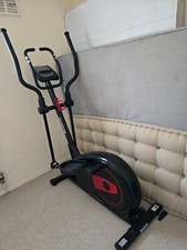 Reebok GX40s Cross Trainer E in Excellent Condition for quick sale