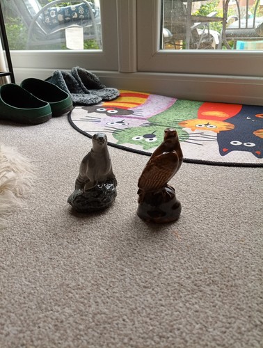 Beswick seal and - beswick, seal,and