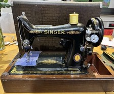 1950s Vintage Singer Sewing Machine with Original 50s Accessories