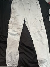 Zara Cargos
