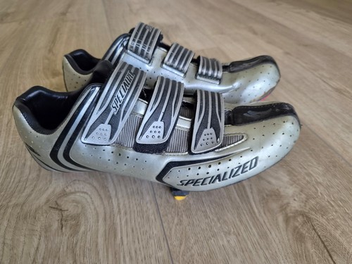 Specialized carbon sole road