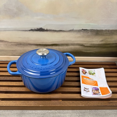 Creuset enameled cast - le, iron