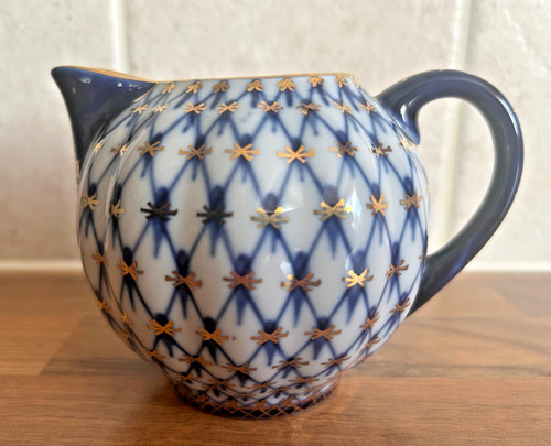 Lomonosov colbalt net milk - lomonosov, jug