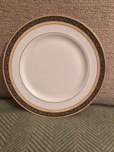 Wedgwood india dinner plate - 'india',