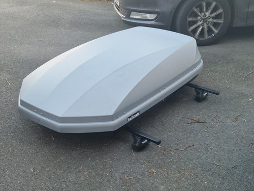 Halfords 420l roof box - roof,