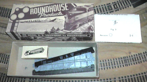 Old freight car kit roundhouse - freight,