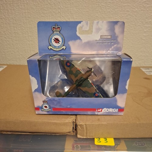 Corgi cs90588 hawker hurricane - cs90588,