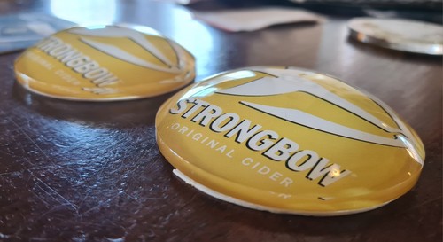 Strongbow cider font badge - cider, x2