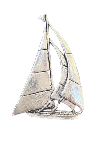 Yacht handcrafted solid - in,