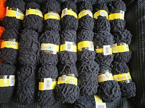 Yarncraft black fluffy yarn - yarncraft,